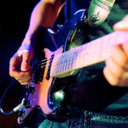 Demo Guitarist